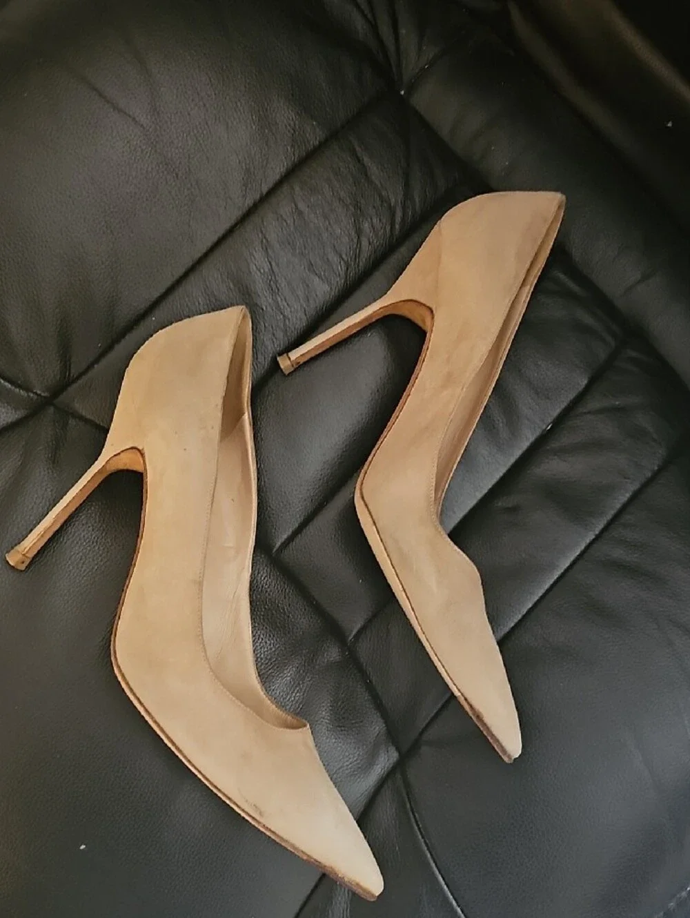 Manolo Blahnik classic manolo